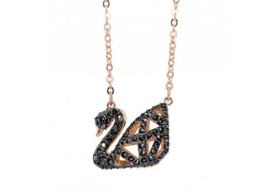Swarovski nyaklánc fekete hattyúval - 5281275