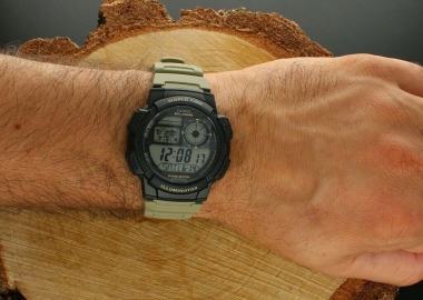 Casio férfi óra AE-1000W-5AVEF