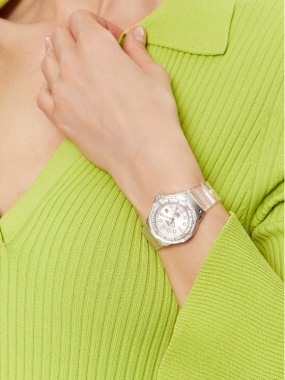 Casio női karóra - LRW-200HS-7EVEF
