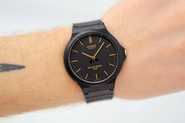 Casio Classic férfi óra - MW-240-1E2VEF