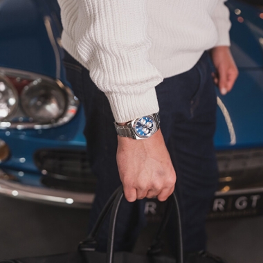 Casio Edifice EFB-730D-2AVUEF férfi óra